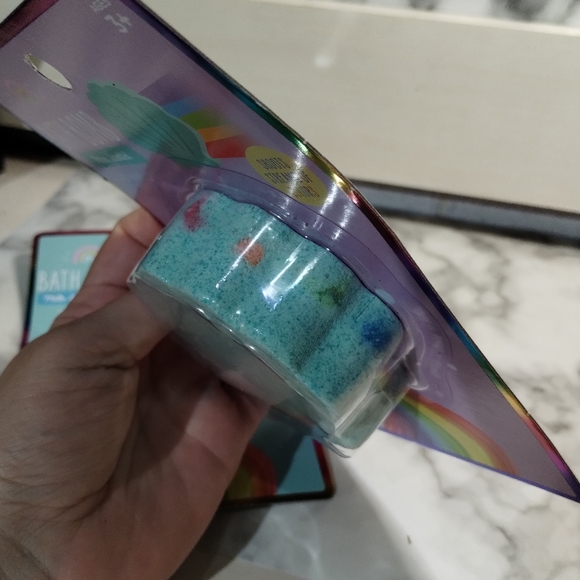 Rainbow Bath Bomb Set - Picture 3 of 3